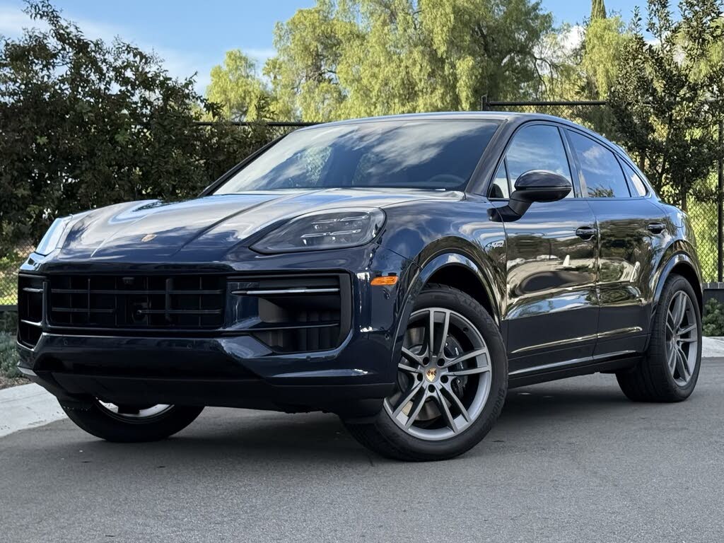 2026 Porsche Cayenne Coupe AWD