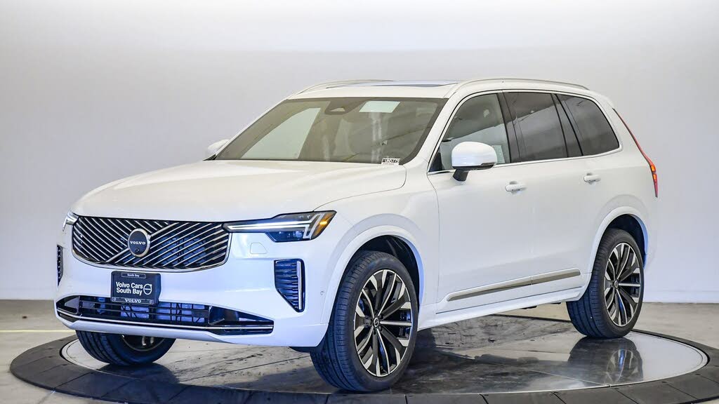 2026 Volvo XC90 B6 Plus 7-Passenger AWD