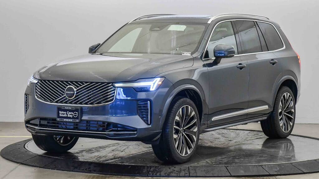 2026 Volvo XC90 B6 Plus 7-Passenger AWD