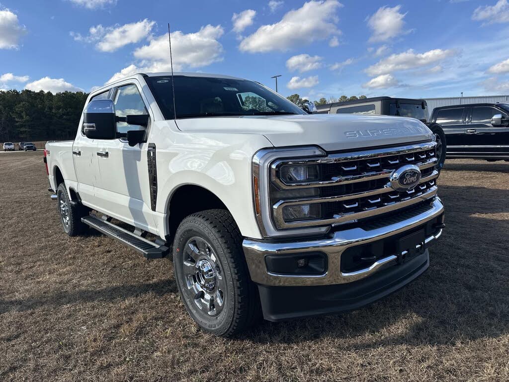 2026 Ford F-250 Super Duty Lariat Crew Cab 4WD