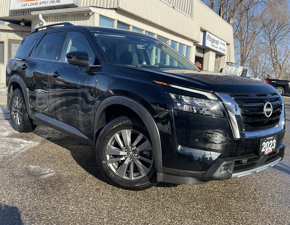 2023 Nissan Pathfinder SV 4WD