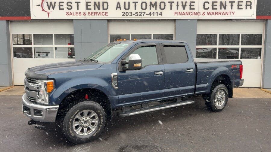 2017 Ford F-250 Super Duty Lariat Crew Cab 4WD