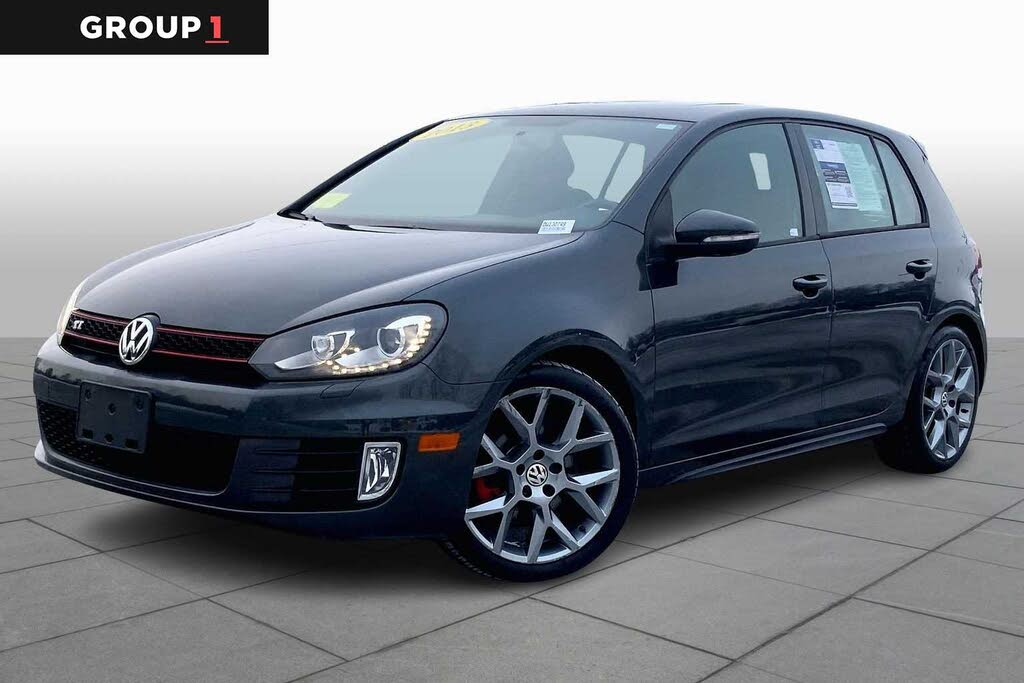 2013 Volkswagen Golf GTI 2.0T 4-Door FWD with Sunroof and Navigation