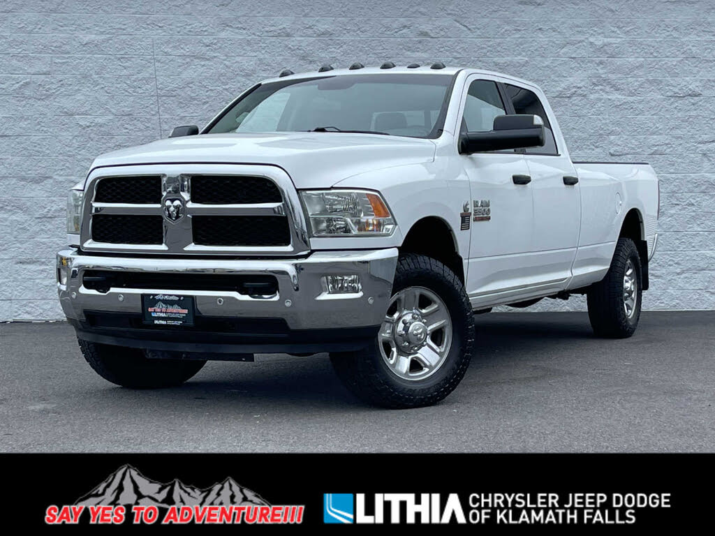 2017 RAM 3500 SLT Crew Cab LB 4WD
