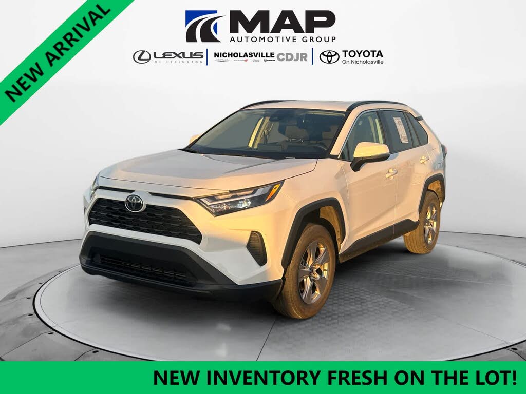 2024 Toyota RAV4 XLE FWD