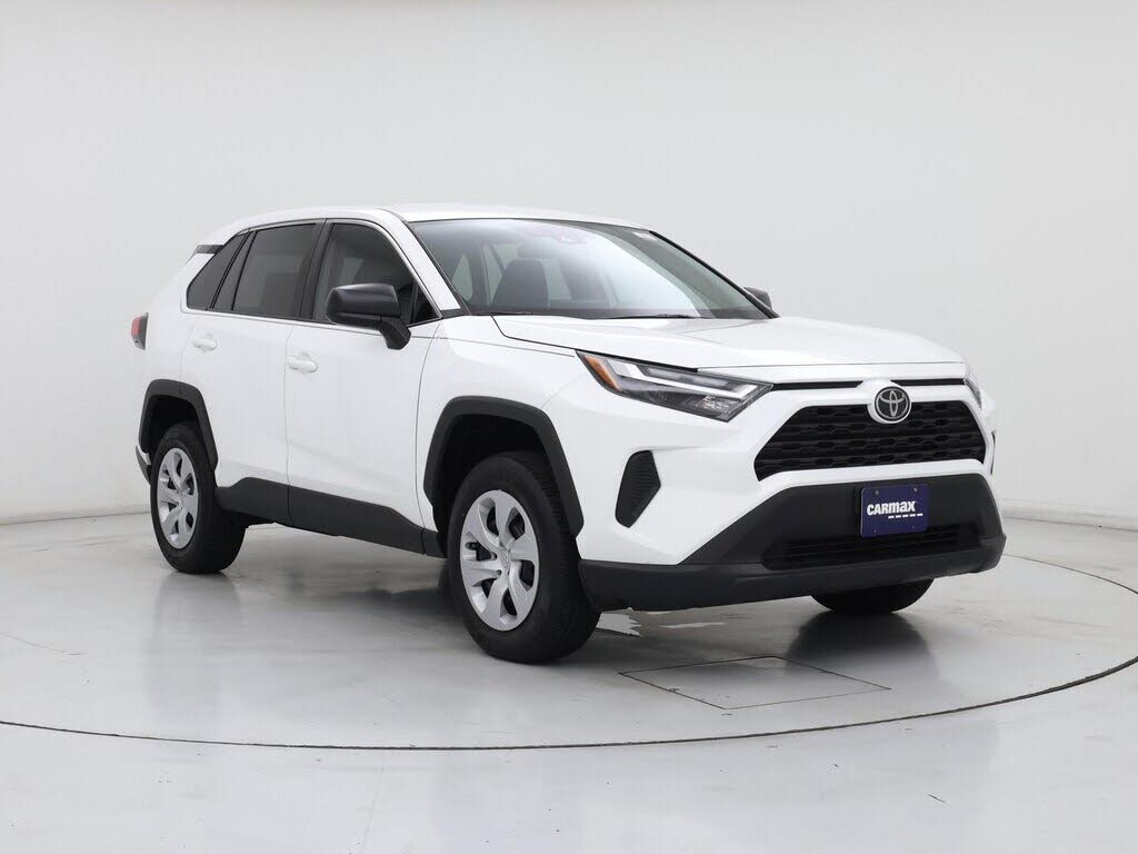 2025 Toyota RAV4 LE FWD