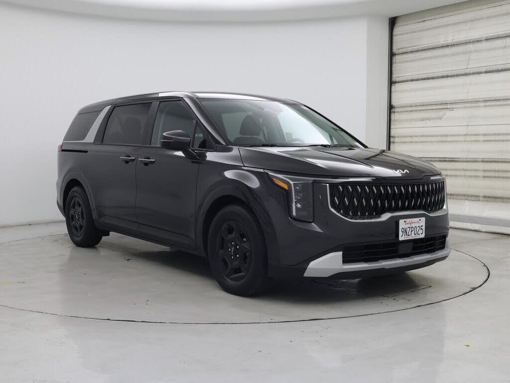 2025 Kia Carnival LXS FWD