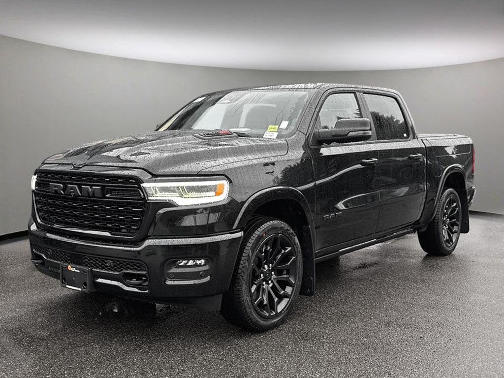 RAM 1500 Limited Crew Cab 4WD 2026