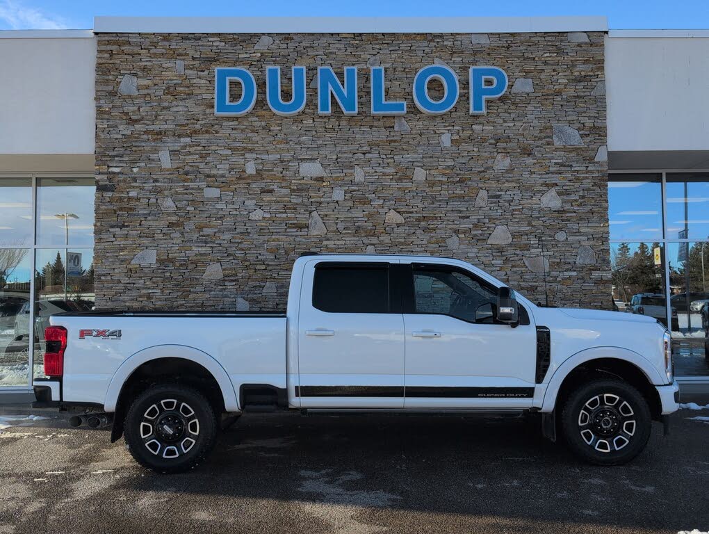 2025 Ford F-350 Super Duty Platinum Crew Cab 4WD