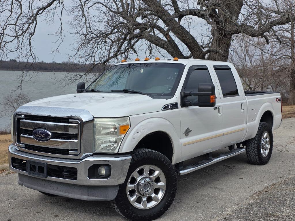 2012 Ford F-250 Super Duty Lariat Crew Cab 4WD