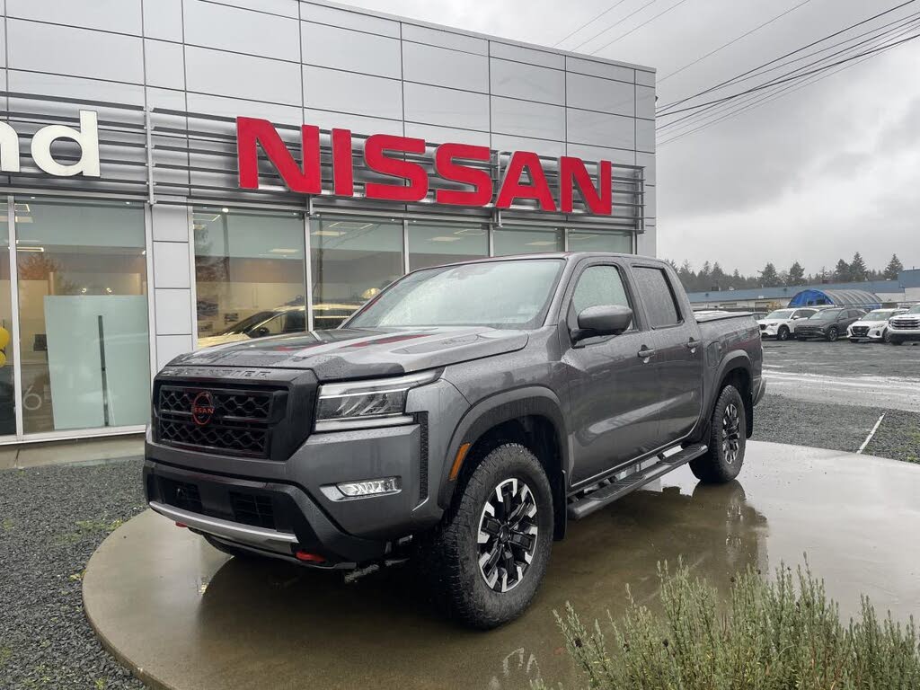 2024 Nissan Frontier PRO-4X Crew Cab 4WD