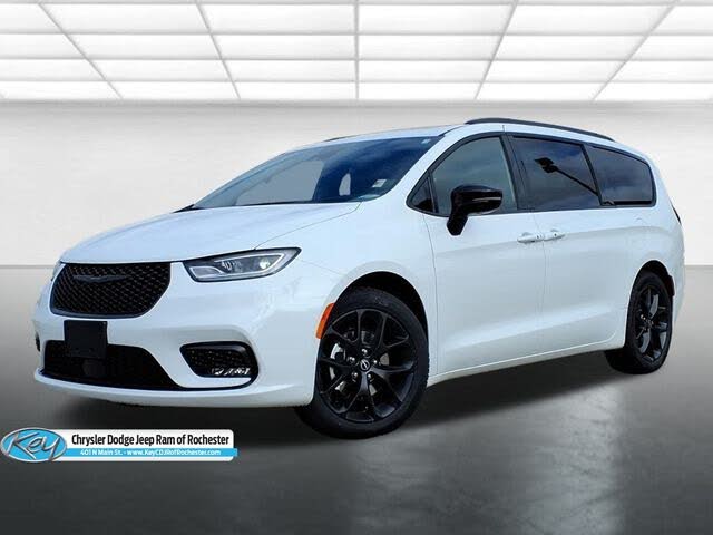 2026 Chrysler Pacifica Limited FWD