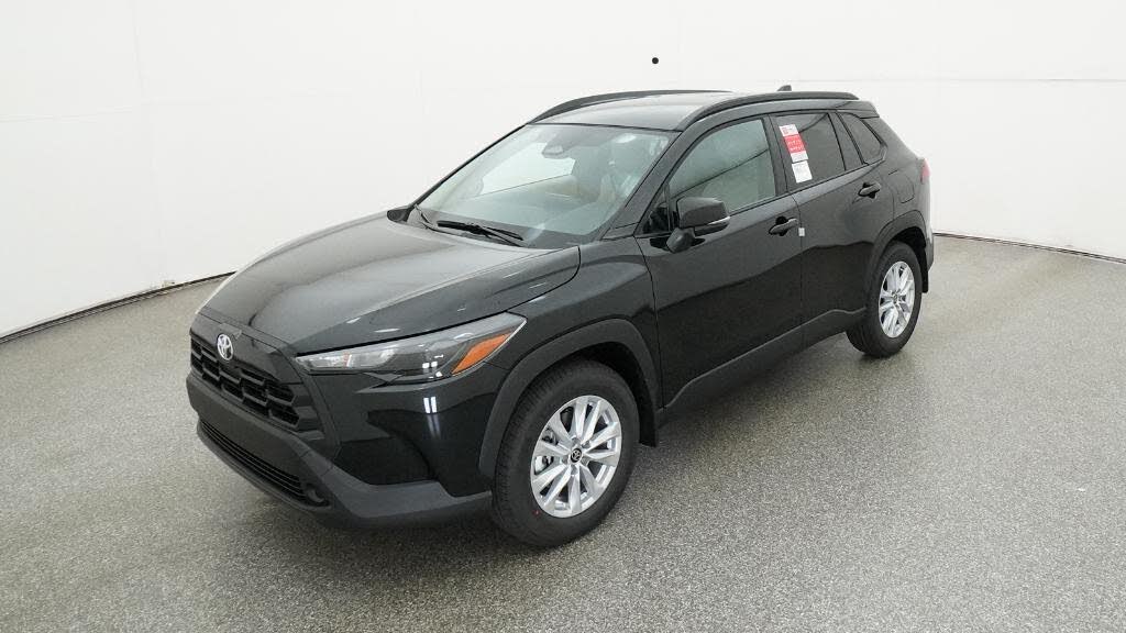 2026 Toyota Corolla Cross LE FWD