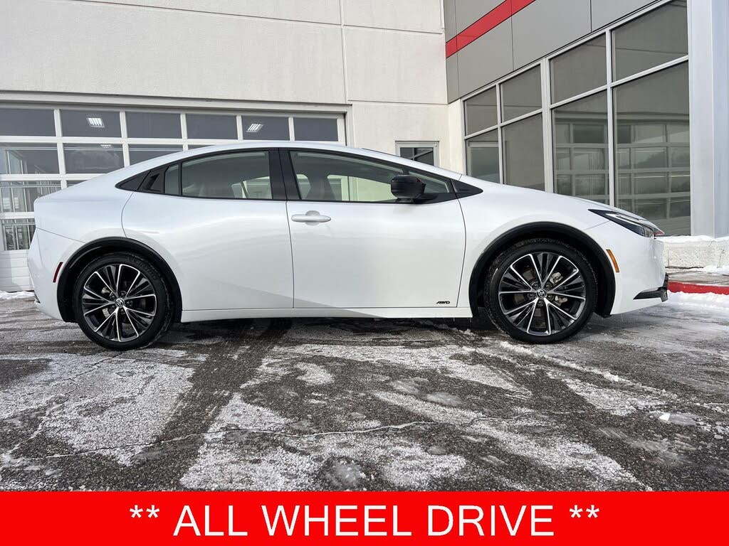 2025 Toyota Prius XLE AWD