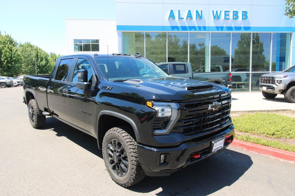 2025 Chevrolet Silverado 3500HD LT Crew Cab 4WD