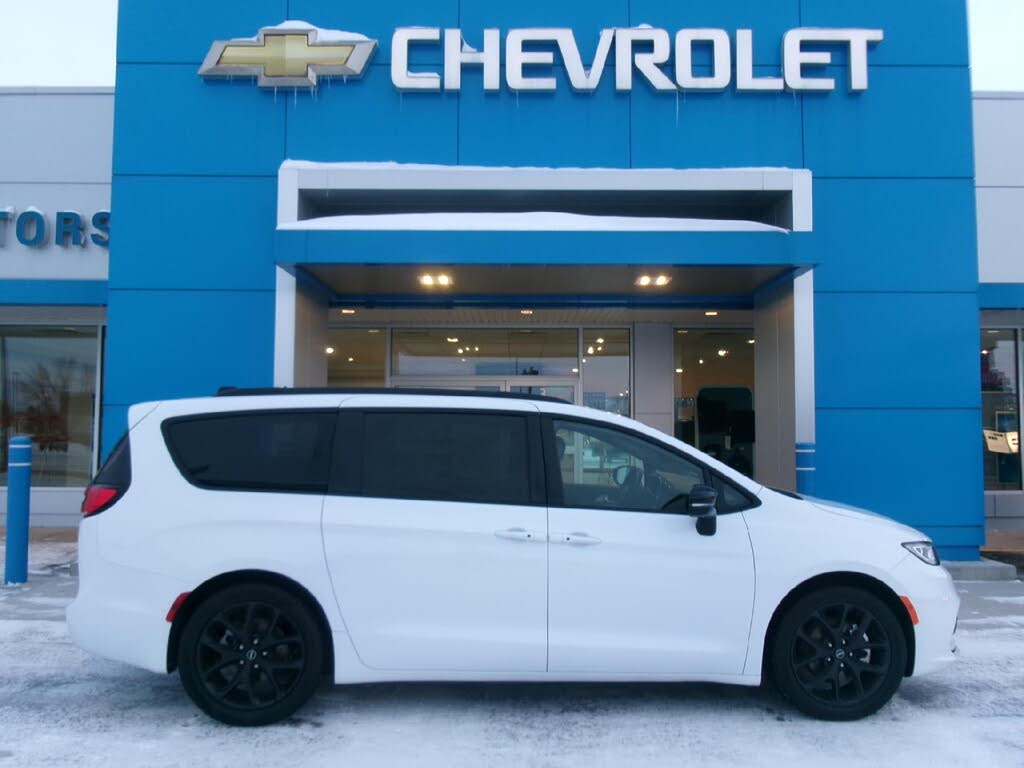 2025 Chrysler Pacifica Limited FWD