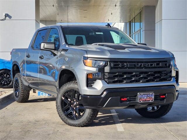 2026 Chevrolet Silverado 1500 Custom Trail Boss Crew Cab 4WD