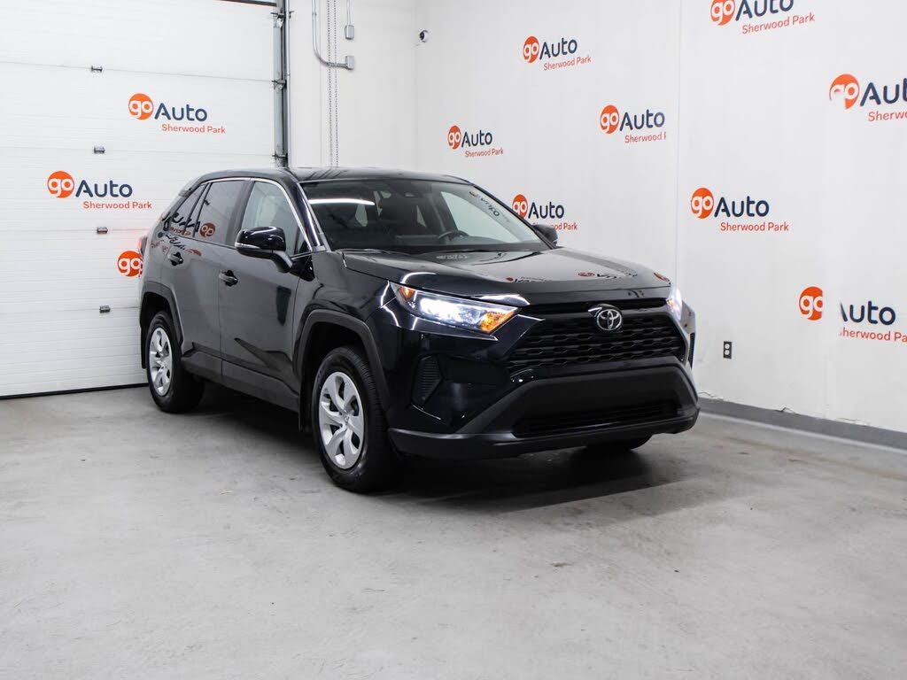 Toyota RAV4 LE AWD 2024