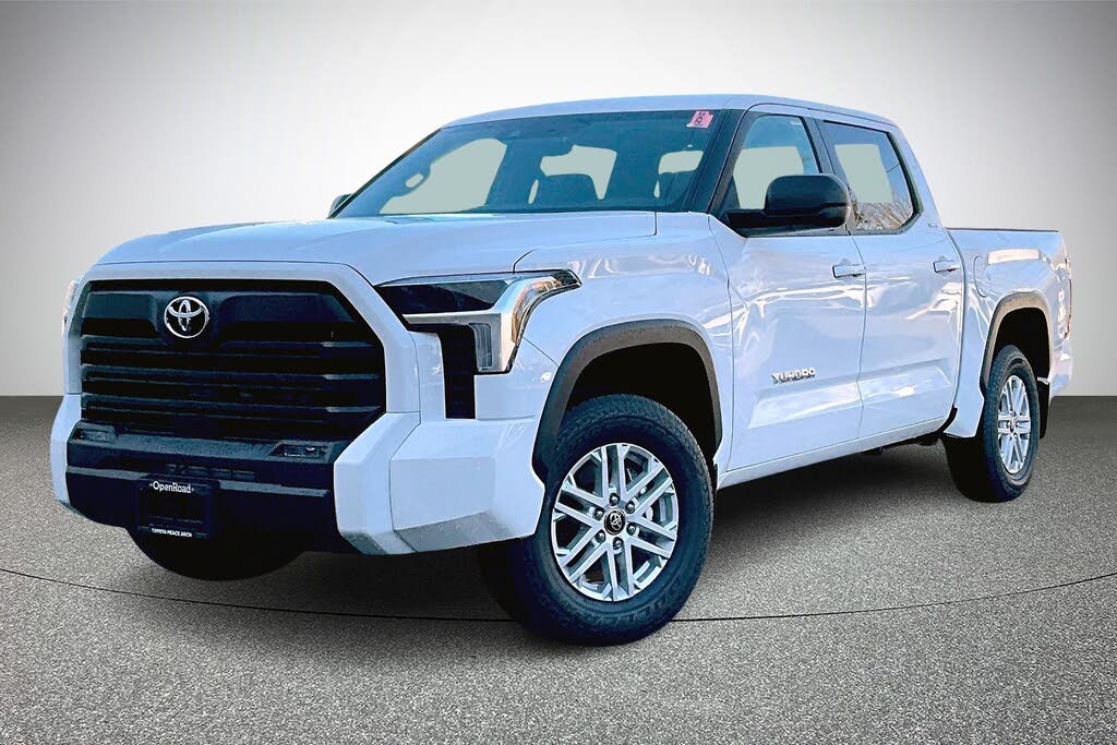 Toyota Tundra SR5 CrewMax Cab 4WD 2026