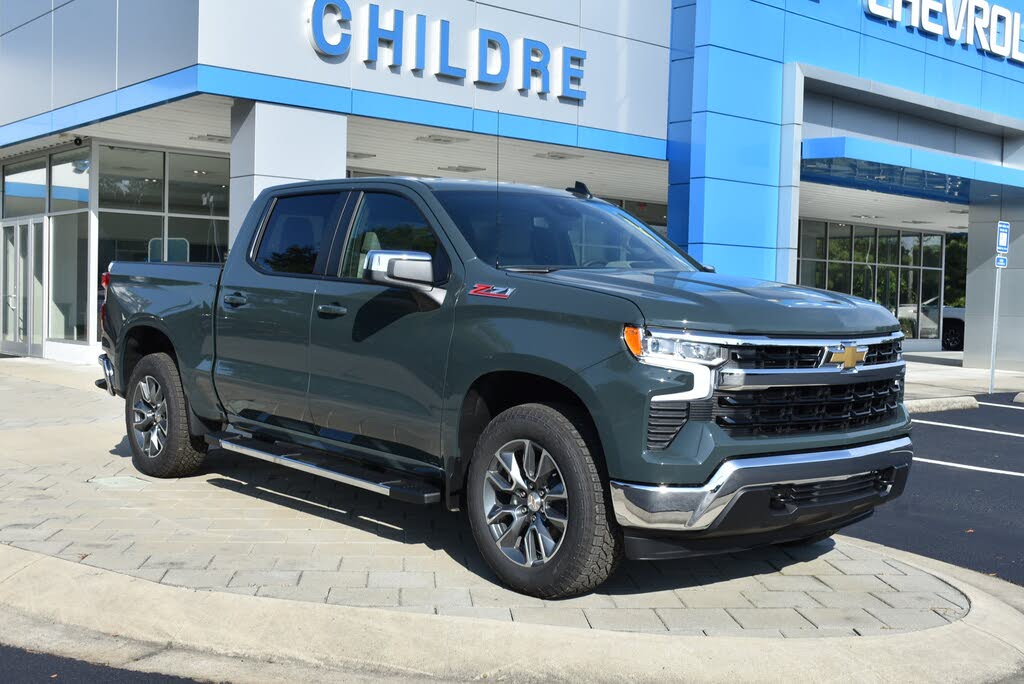 2026 Chevrolet Silverado 1500 LT Crew Cab 4WD