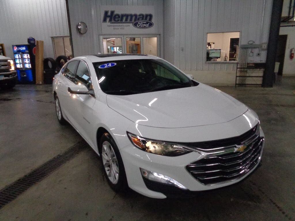 2024 Chevrolet Malibu LT with 1LT FWD