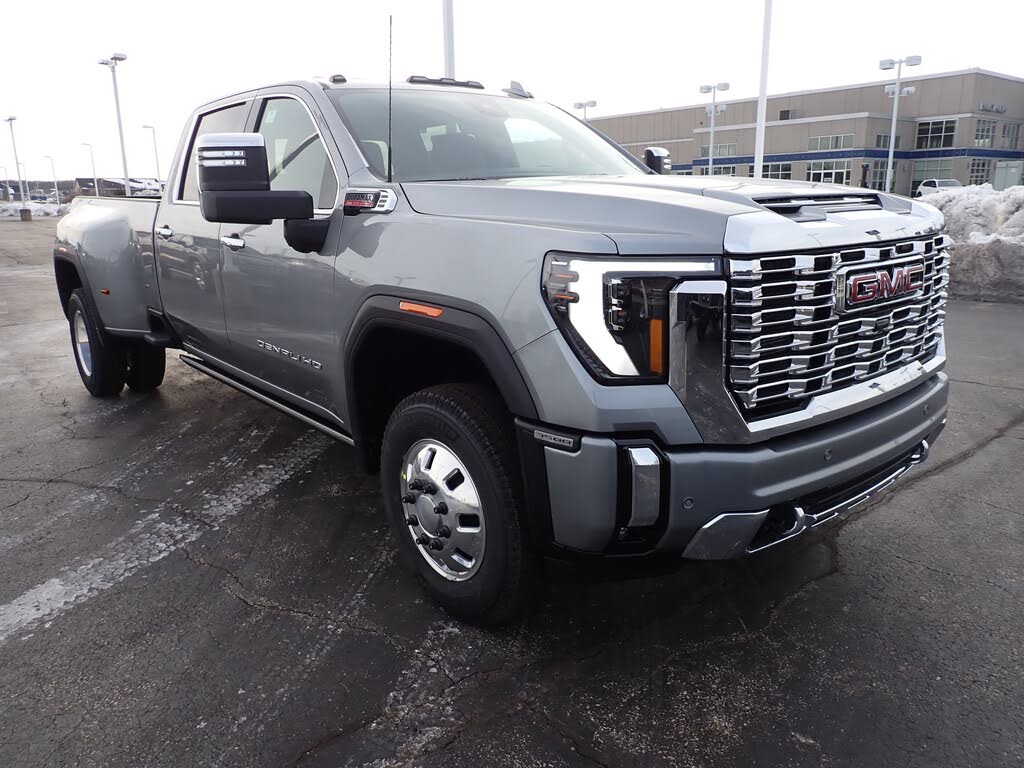 2026 GMC Sierra 3500HD Denali Crew Cab 4WD