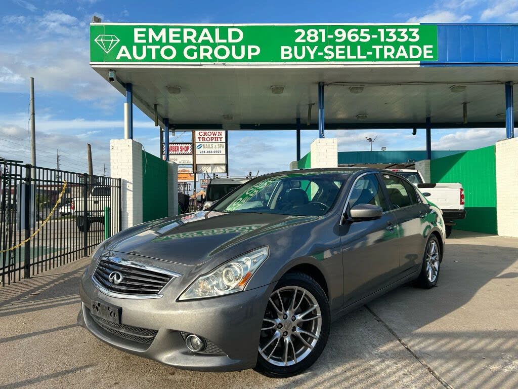 2013 INFINITI G37 Journey Sedan RWD