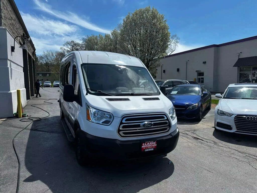 2019 Ford Transit Passenger 350 XLT Medium Roof LWB RWD with Sliding Passenger-Side Door