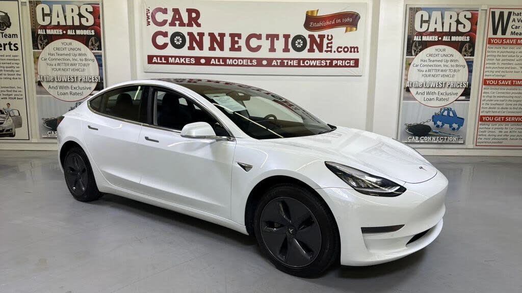 2020 Tesla Model 3 Standard Range Plus RWD