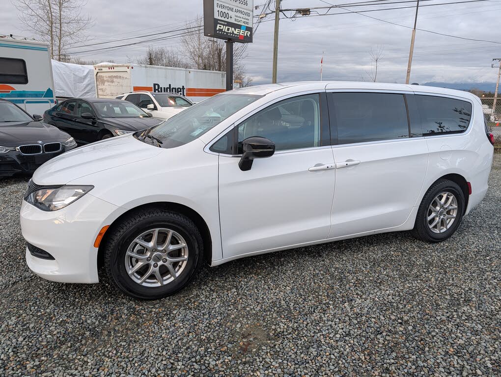 2024 Chrysler Grand Caravan SXT FWD