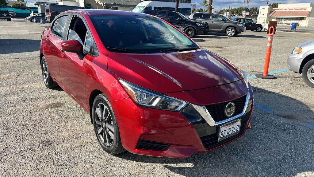 2021 Nissan Versa SV FWD