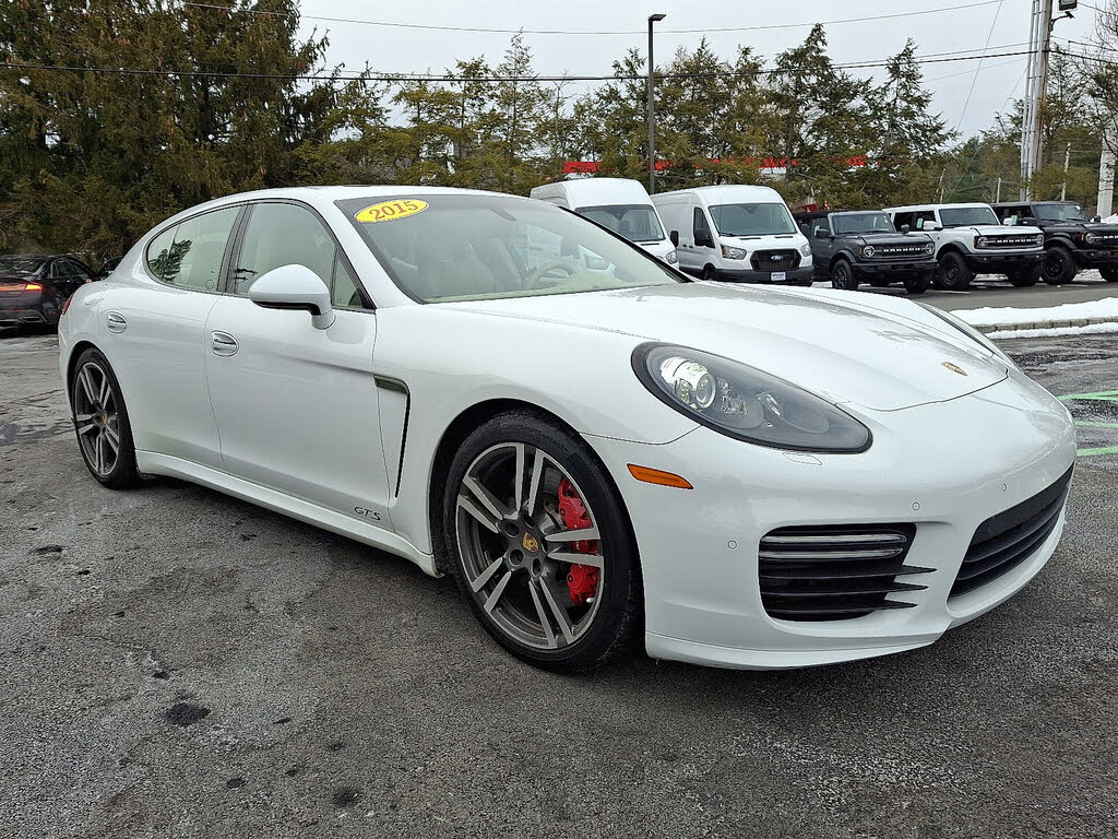 2015 Porsche Panamera GTS