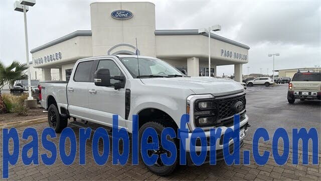 2026 Ford F-350 Super Duty Lariat Crew Cab 4WD