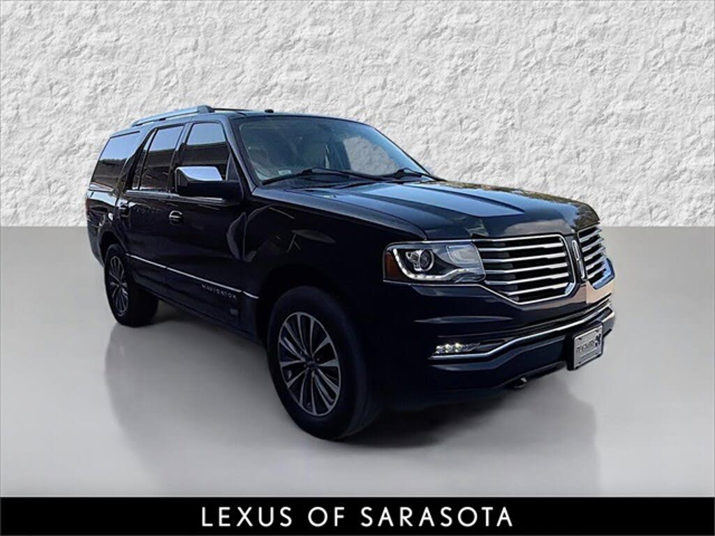 2016 Lincoln Navigator Select RWD