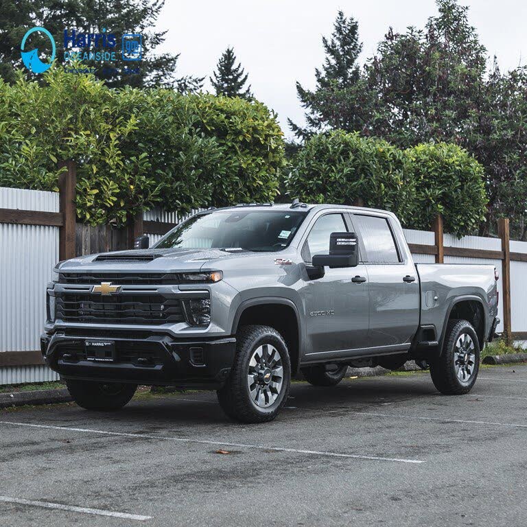 Chevrolet Silverado 2500HD Custom Crew Cab 4WD 2026