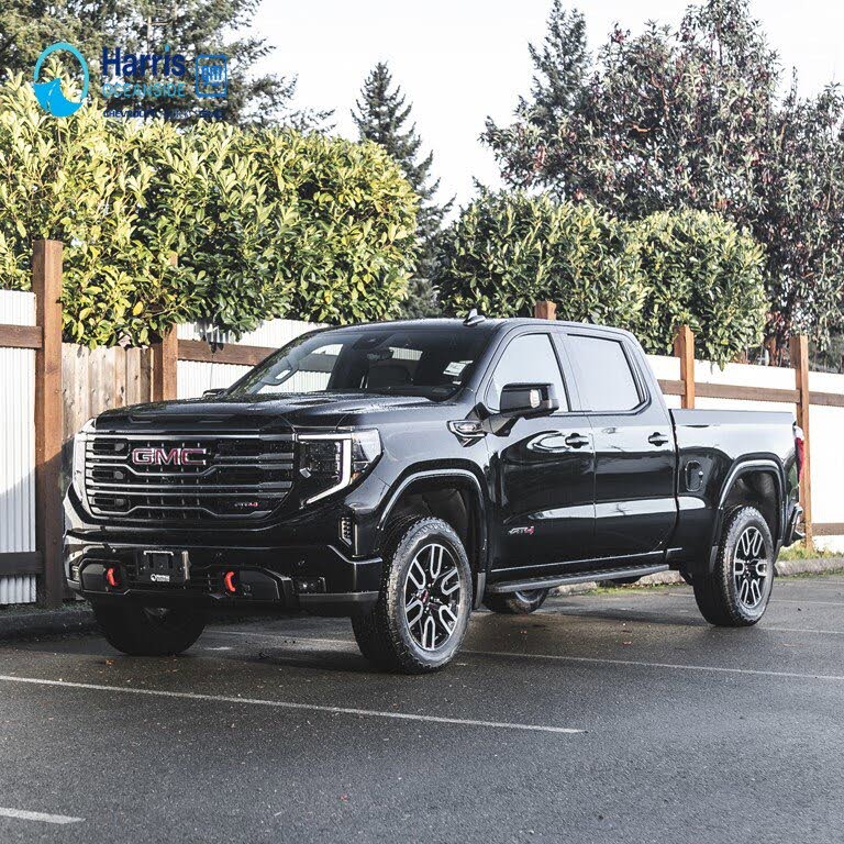 GMC Sierra 1500 AT4 Crew Cab 4WD 2026