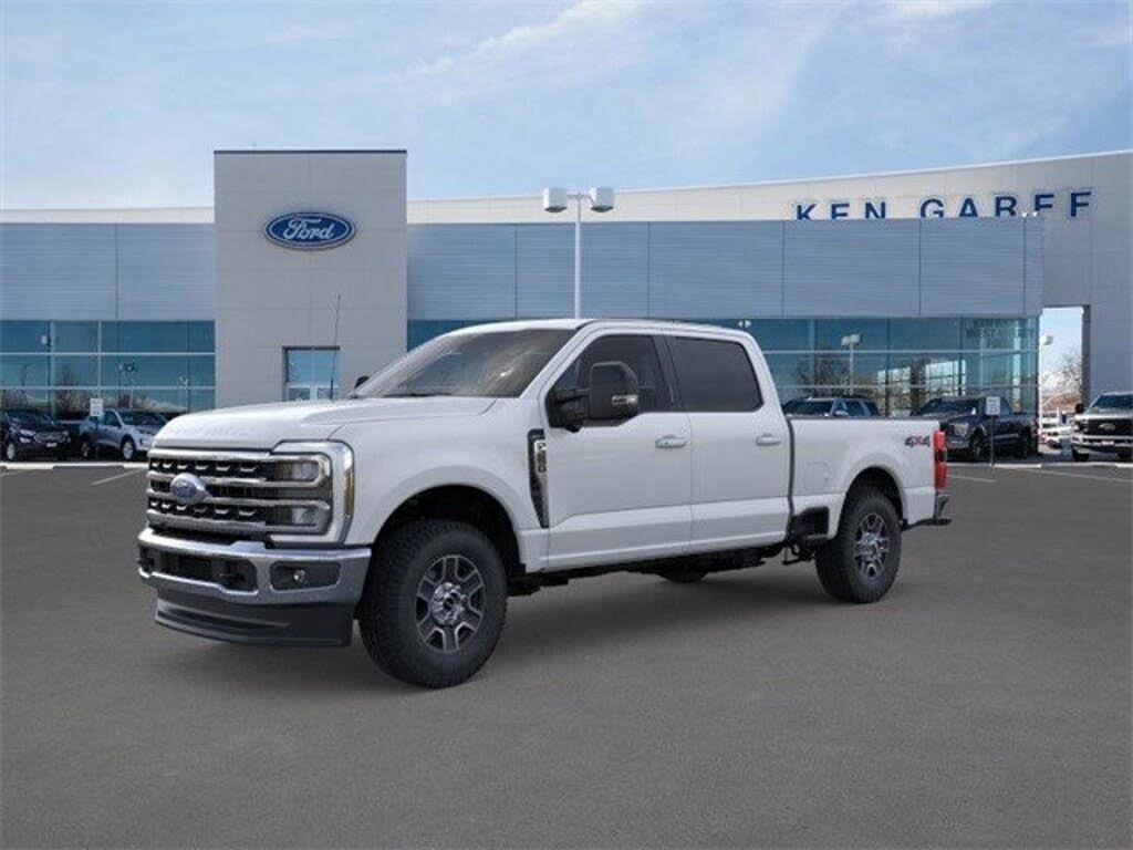 2025 Ford F-250 Super Duty Lariat Crew Cab 4WD