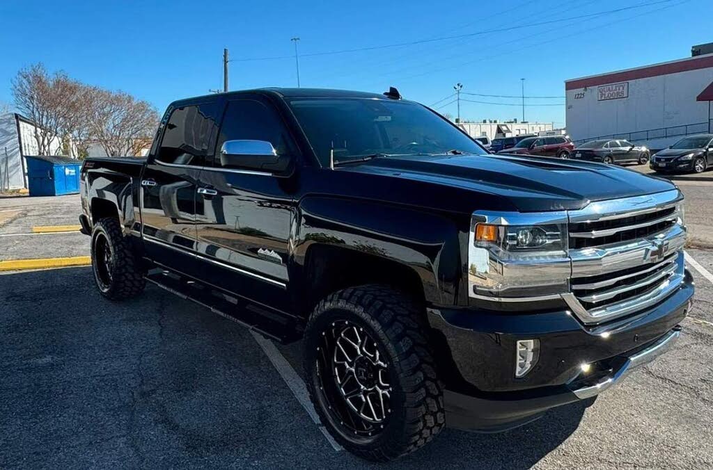 2018 Chevrolet Silverado 1500 High Country Crew Cab 4WD