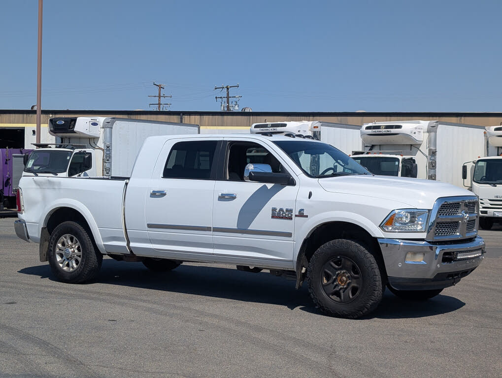 2016 RAM 2500 Laramie Mega Cab 4WD