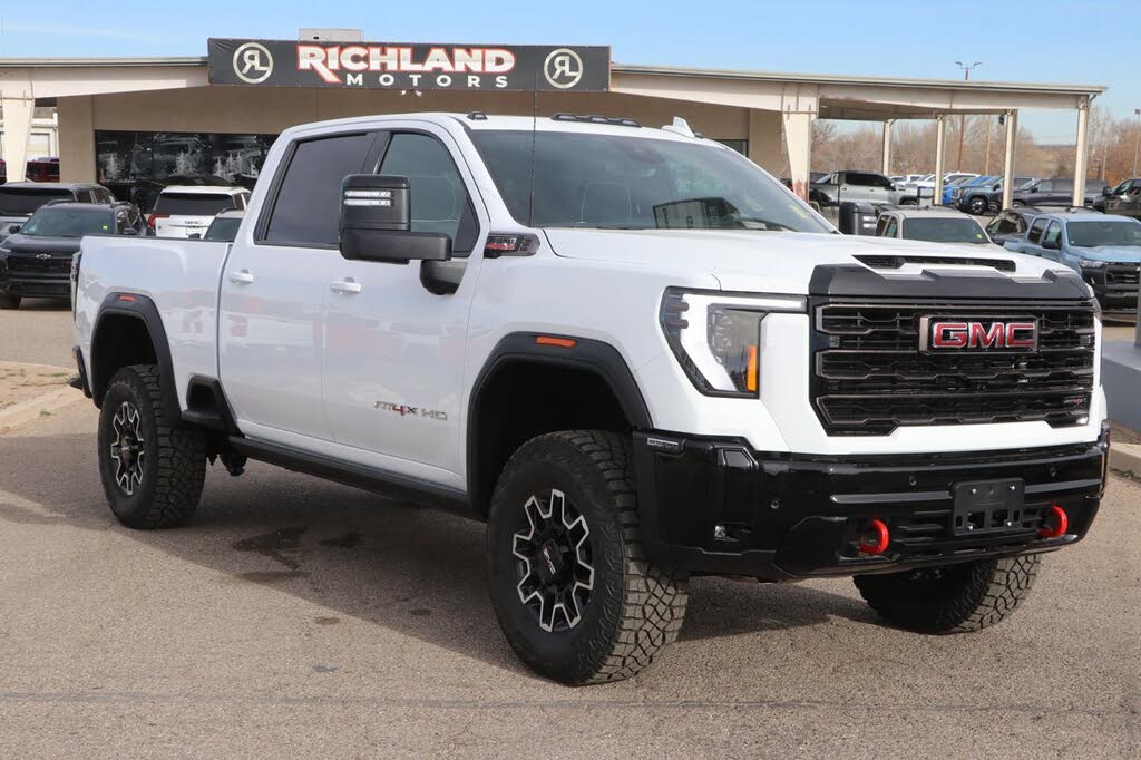 2026 GMC Sierra 2500HD AT4X Crew Cab 4WD