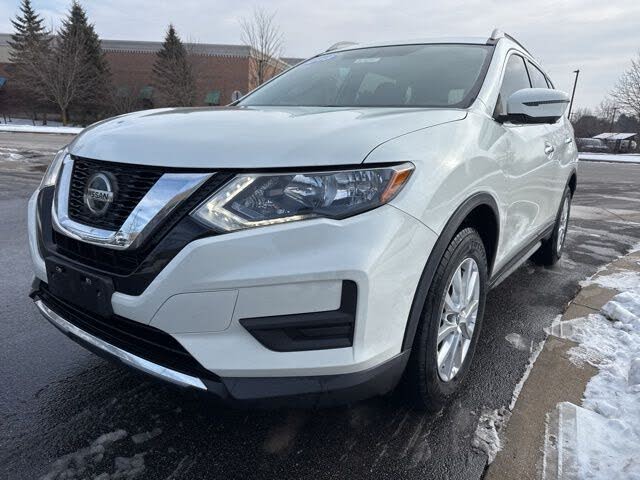 2018 Nissan Rogue SV FWD