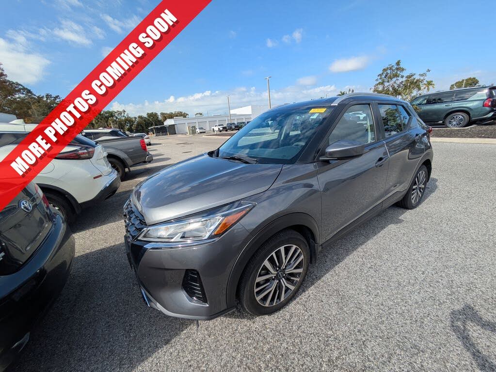 2022 Nissan Kicks SV FWD