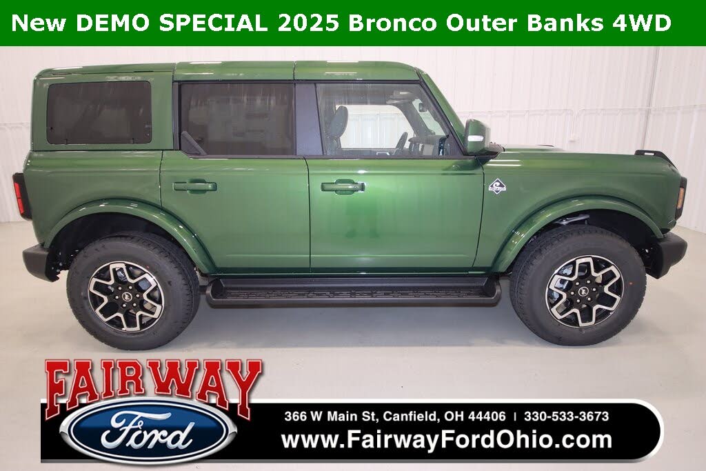 2025 Ford Bronco Outer Banks 4-Door 4WD