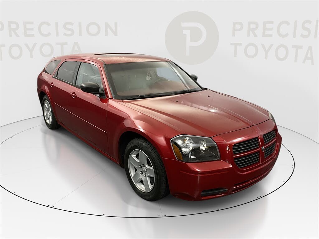 2005 Dodge Magnum SXT RWD