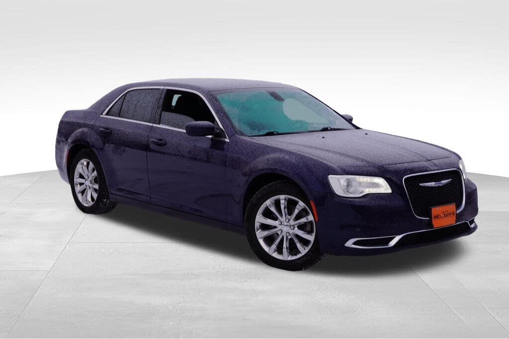2017 Chrysler 300 Limited AWD
