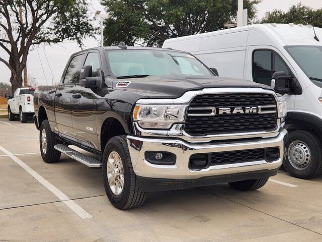 2024 RAM 2500 Big Horn Crew Cab 4WD