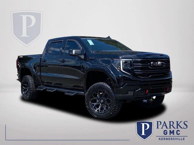 2025 GMC Sierra 1500 AT4 Crew Cab 4WD