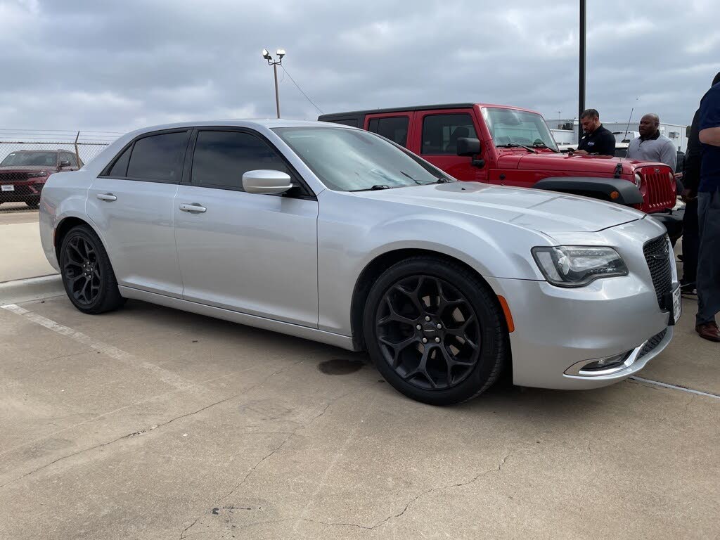 2020 Chrysler 300 S RWD