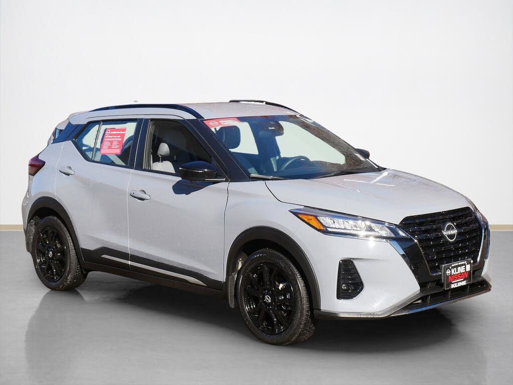 2024 Nissan Kicks SR FWD