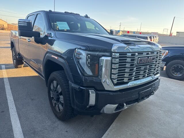 2025 GMC Sierra 2500HD Denali Crew Cab 4WD